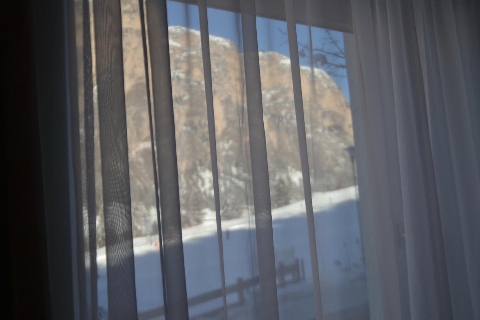 Hotel Scoiattolo Сельва-ді-Валь-Гардена Екстер'єр фото