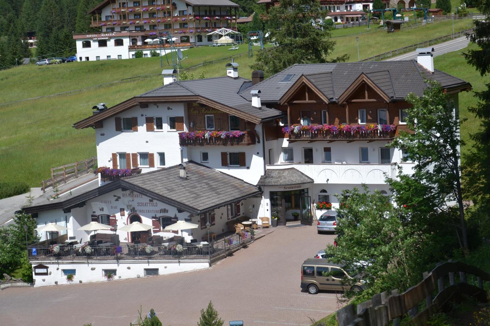 Hotel Scoiattolo Сельва-ді-Валь-Гардена Екстер'єр фото